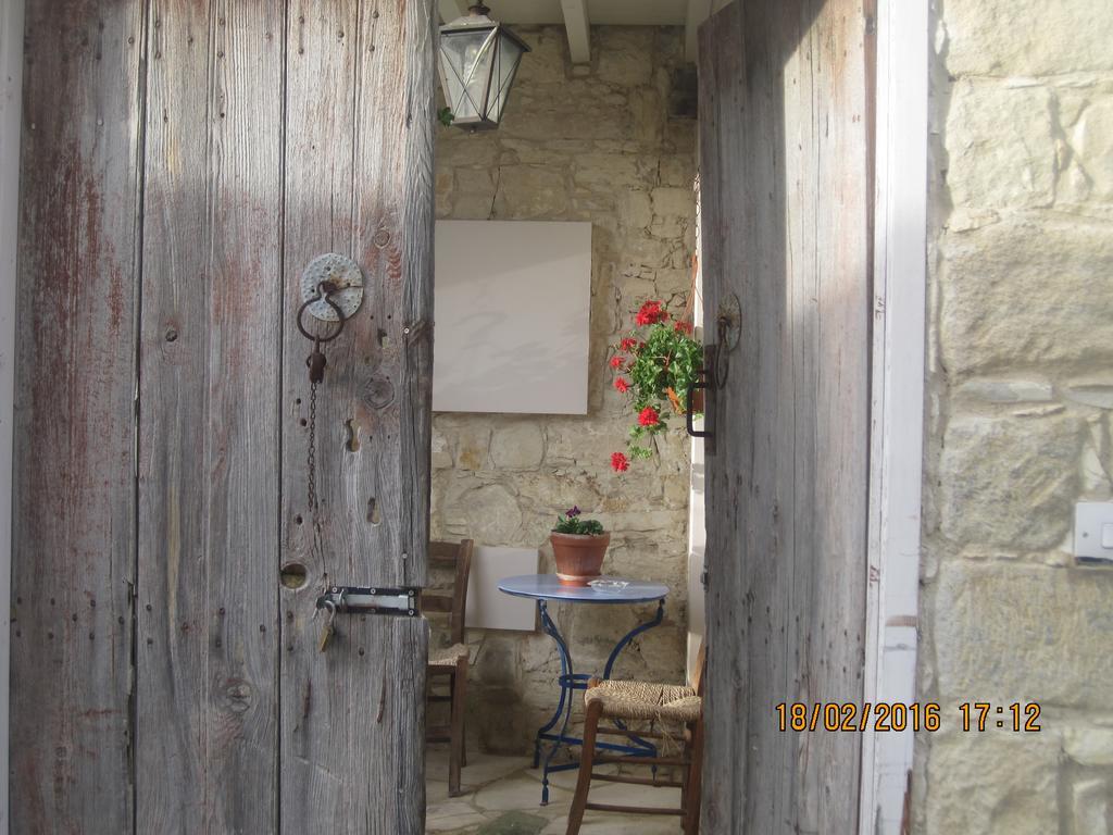 Οινοχώρι ξενώνας Βουνί Δωμάτιο φωτογραφία